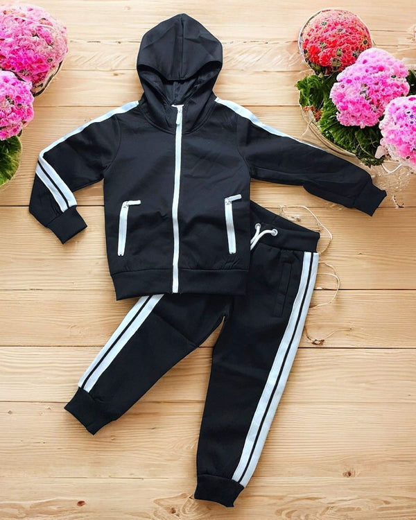 Tuta 2pz
Felpa
Pantalone - M347
