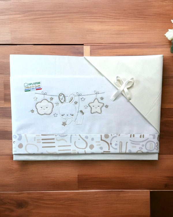 Compose Carrozzina
Sopra 85x120 cm
Sotto 40x70+10 cm
Federa28x37 cm - B0200 DIS115