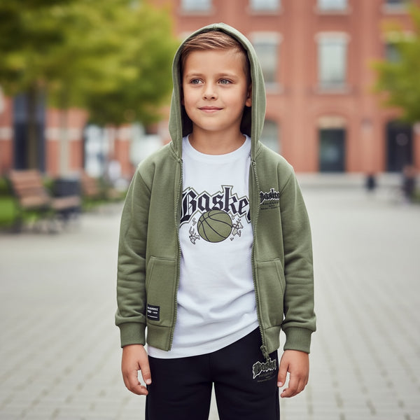 Tuta Basket 3pz 
Felpa con cappuccio 
T-shirt con stampa 
Pantalone - RL-7326