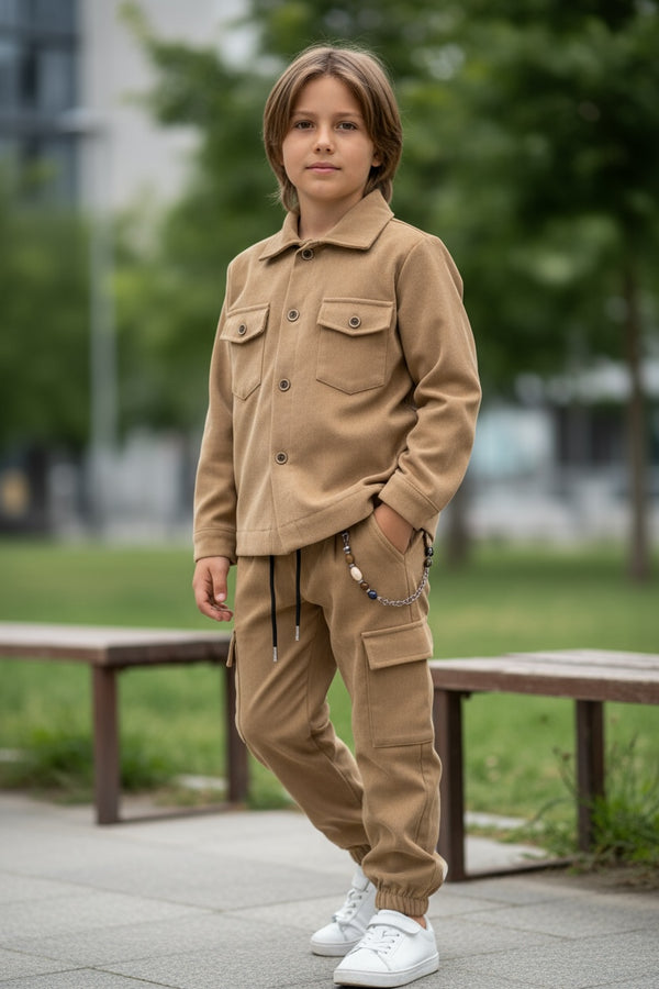 Coordinato 
Giacca con bottoni
Pantalone con tasconi - 25305
