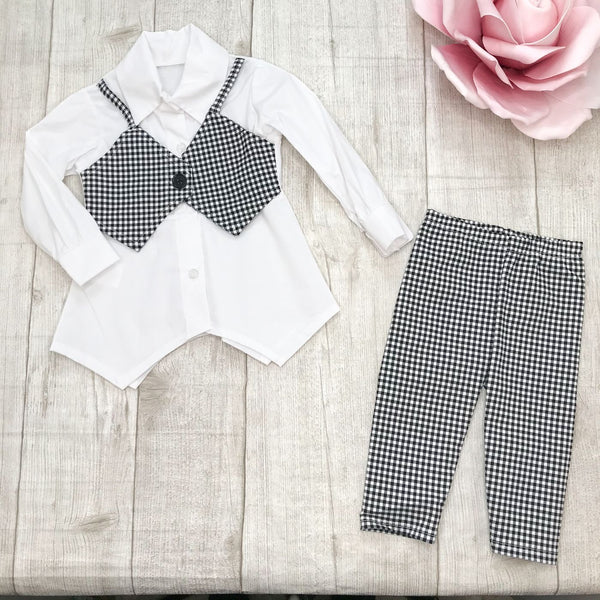 Completo
Camicia;
Pantalone. - 1050