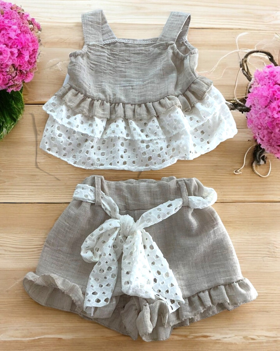25359M - Completo con Pantaloncino in Lino con Merletto