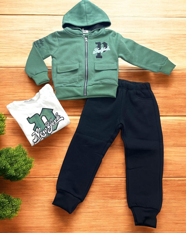 Tuta 3pz
Felpa
Maglia girocollo
Pantalone - SJ-986