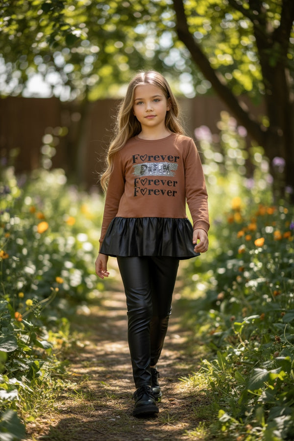 Completo
Max Maglia con voilant
Leggings ecopelle - B-e413