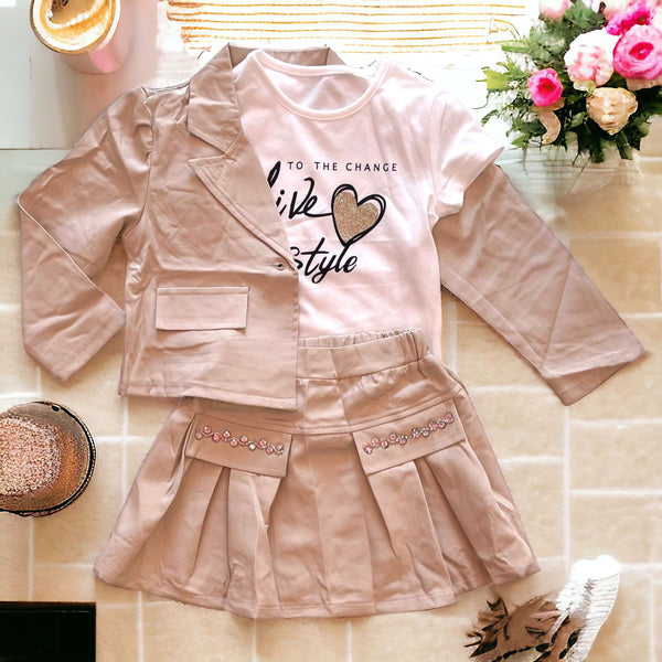 Completo
Giacca
T-shirt
Gonna - C-5614