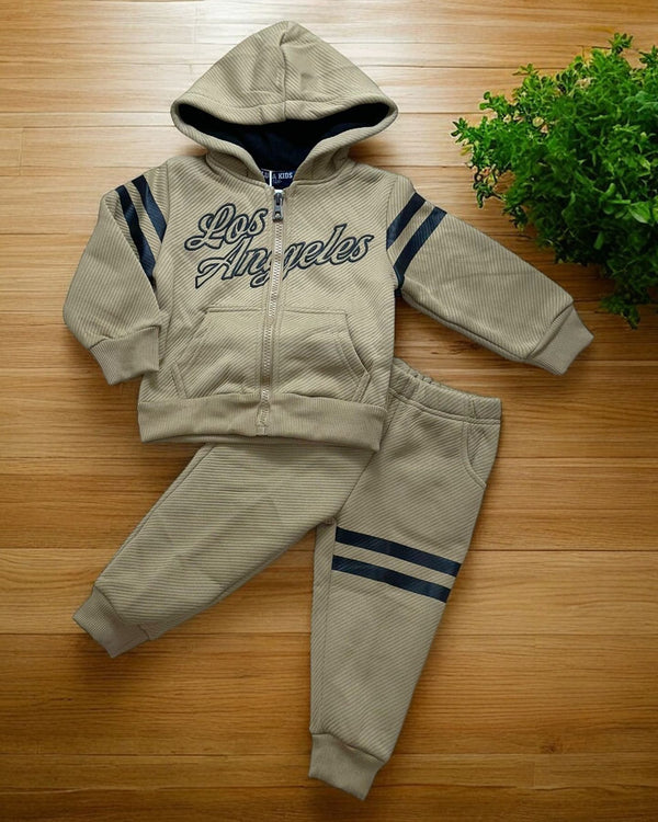 Tuta 2pz
Felpa
Pantalone - ZM-6740