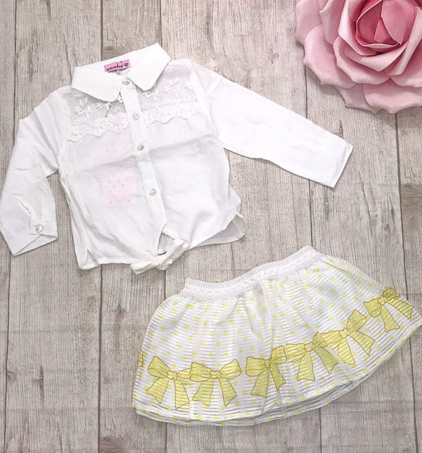 Completo 
Camicia;
Gognna con fiocchi. - LF-2631