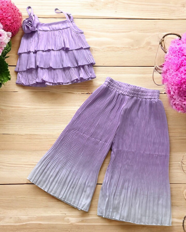 Completo Plissettato
Canotta con rosa;
Pantalone a palazzo. - SR-973