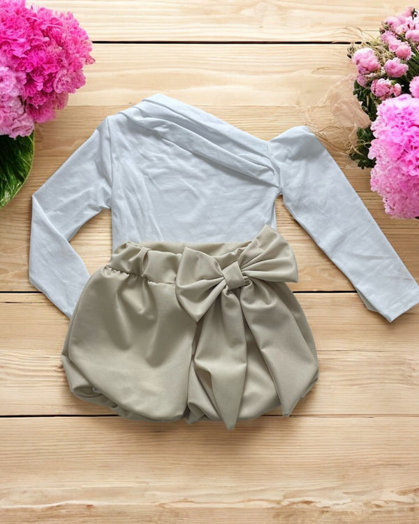 Completo
Maglia
Shorts - 3099/2555
