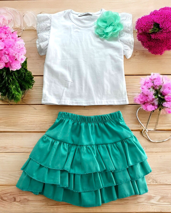 Coordinato Con Rosa
T-Shirt
Gonna - 091