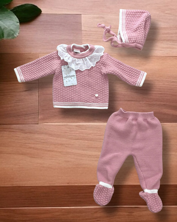 Completo nascita 
Maglia con colletto voilant 
Pantalone 
Cuffietta - 2462
