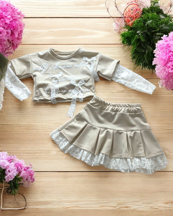Completo
T-shirt 
Gonna - 2546