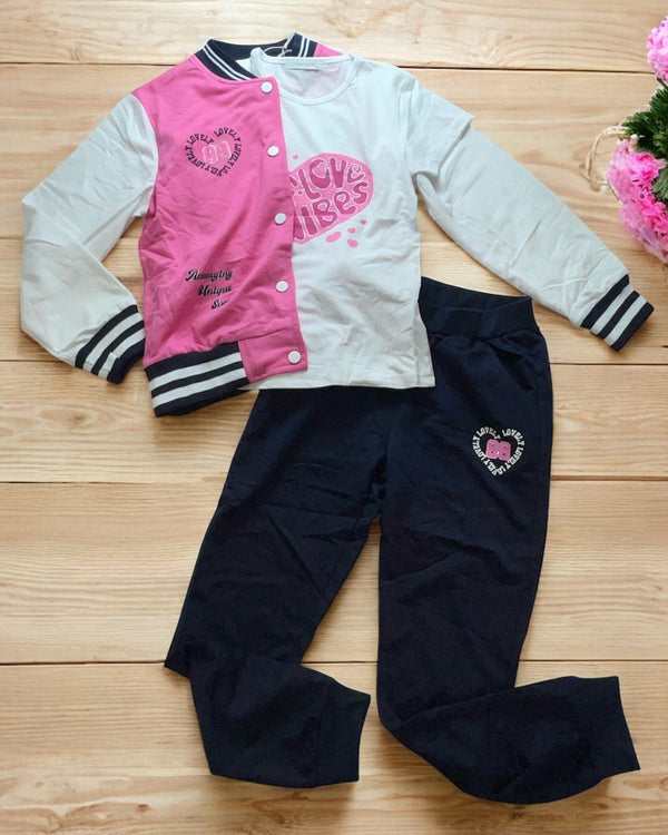 Tuta 3pz
Felpa
T-shirt
Pantalone - DF-9046