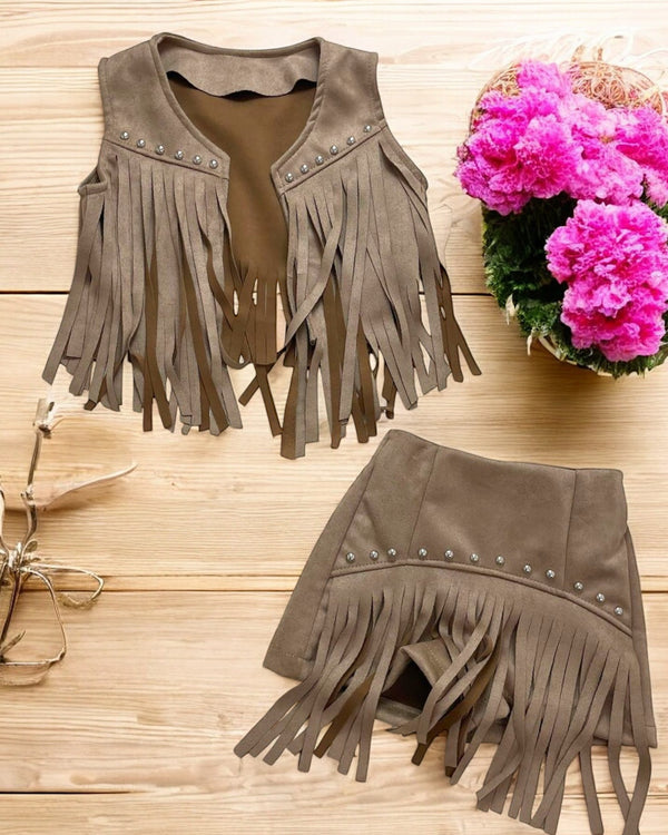 Completo in camoscio
Gilet + Shorts con frange - 9522.