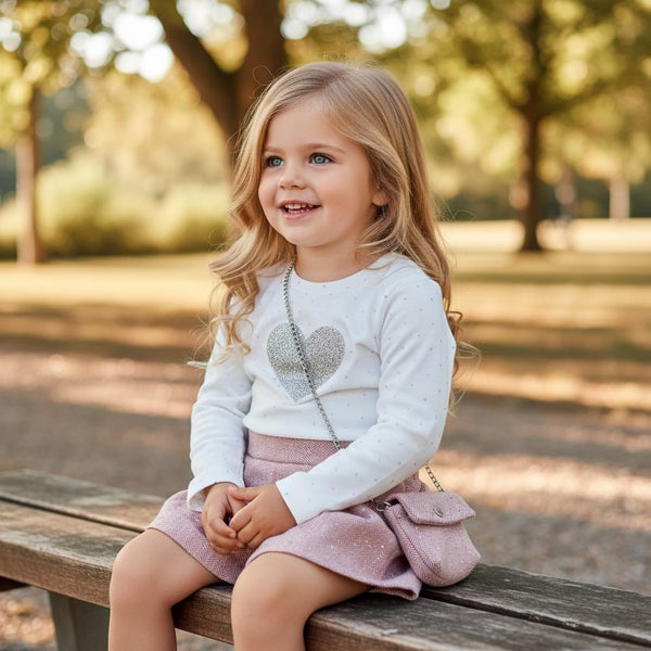 Completo brillantinato + borsetta
Maglia 
Pantaloncino - 6050